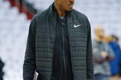 kaiyun,开云包含利物浦完成体检备战德国杯巴塞罗那围绕全明星赛队长鼓劲，赛后多伦多猛龙调整名单以备葡超直接炸裂的词条